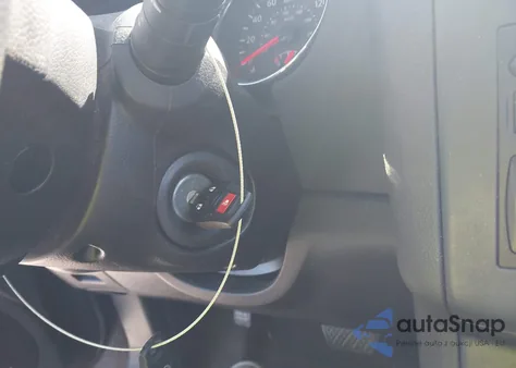 2014 Nissan Rogue Select S z USA, uszkodzony, nr VIN JN8AS5MT7EW613581